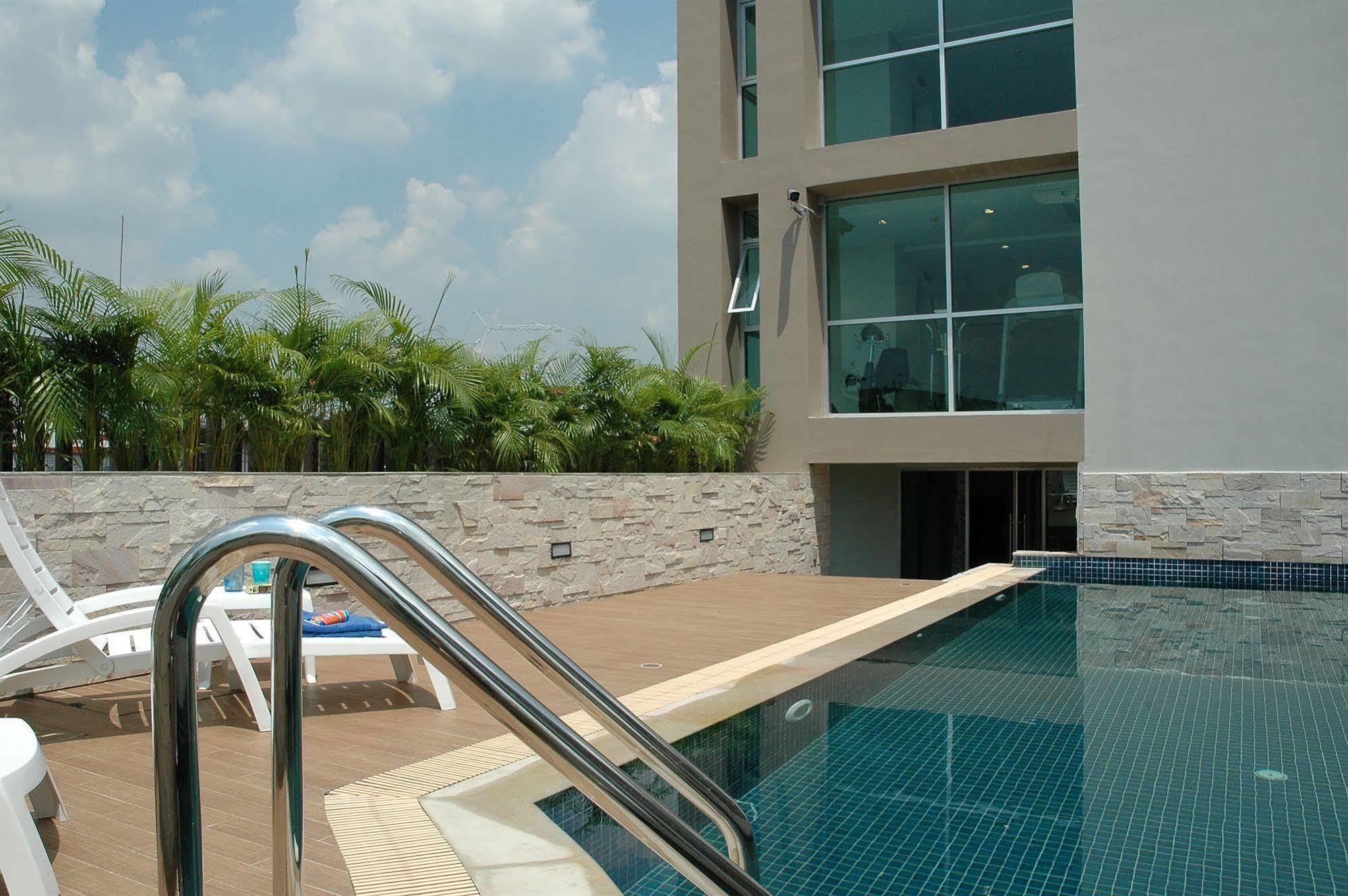 Aparthotel Bangkok Living Exterior foto